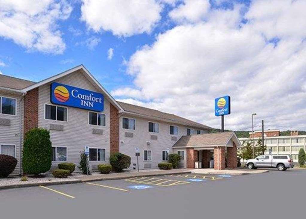 Quality Inn & Suites Bradford Exterior foto