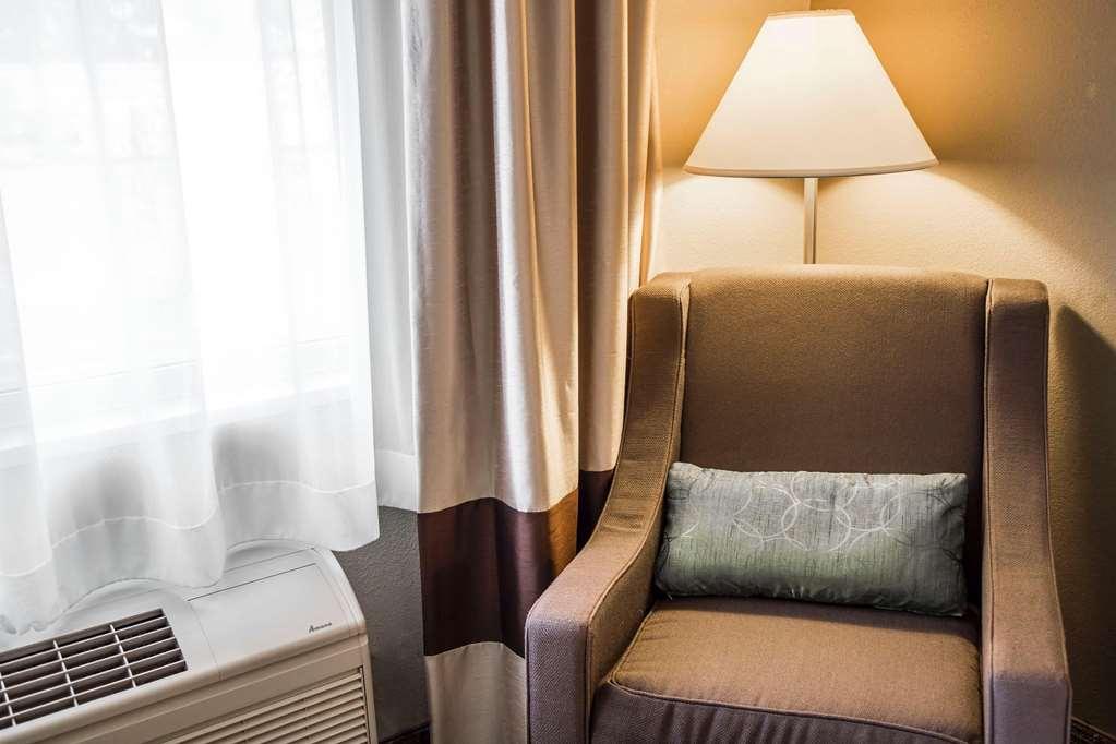 Quality Inn & Suites Bradford Cameră foto