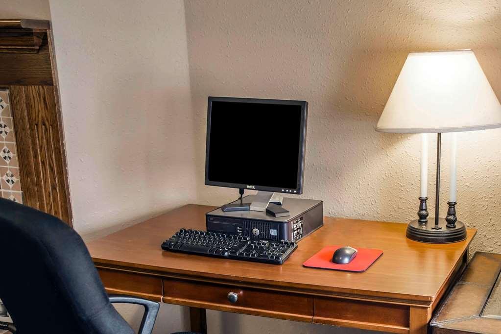 Quality Inn & Suites Bradford Facilități foto